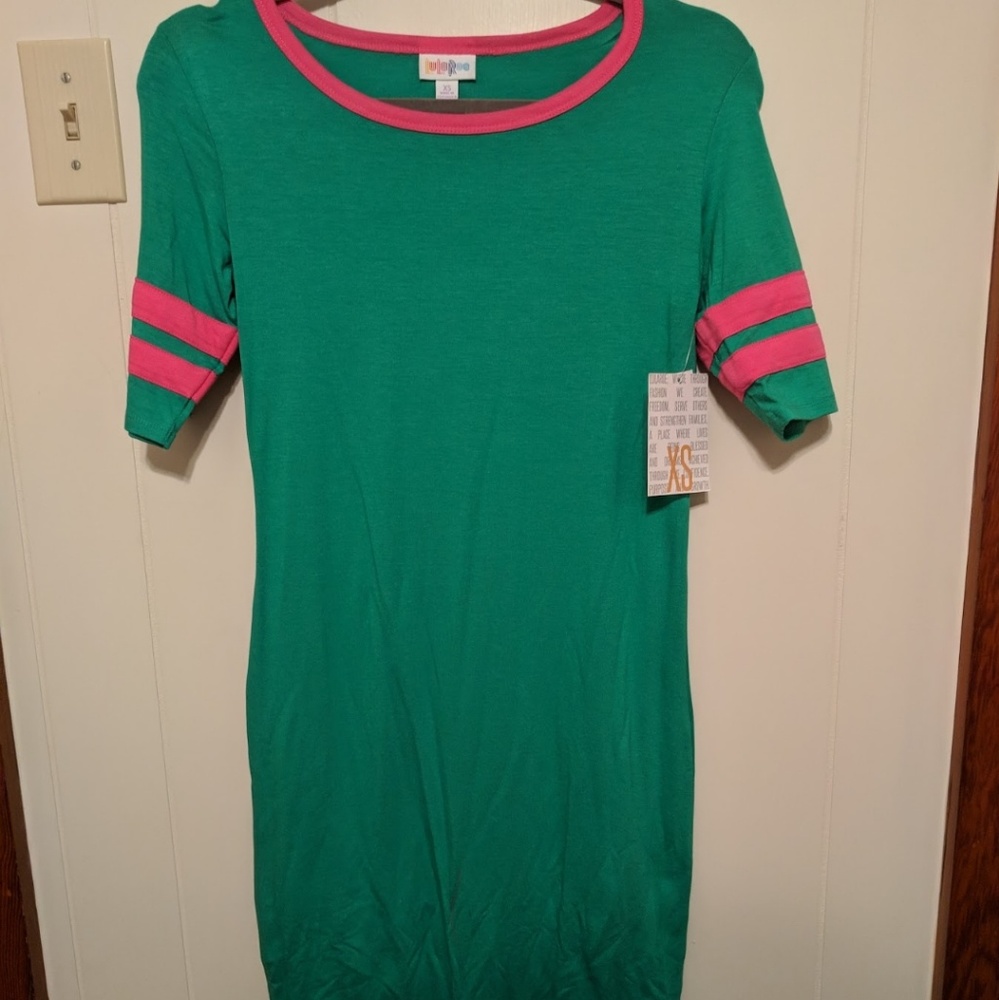 XS Julia Lularoe
